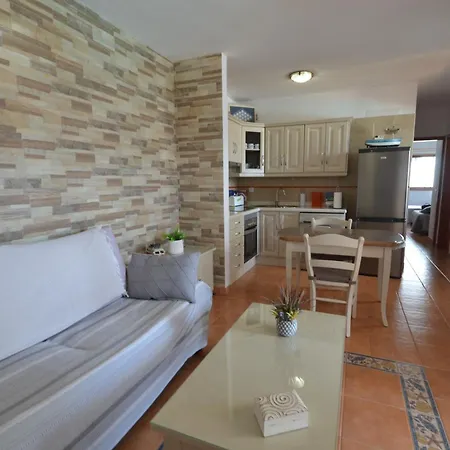 Apartment Serendipia Good Location, Pool & Terrace Los Pocillos